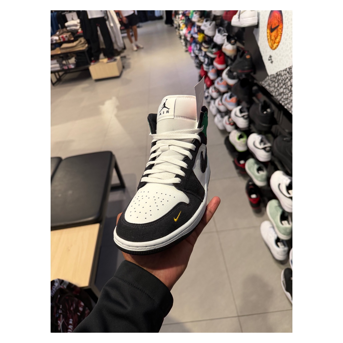 Jordan, photo 3 of 4