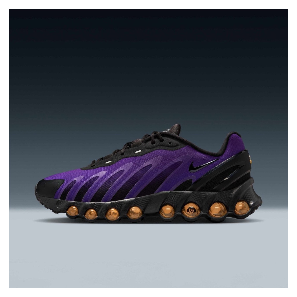 Nike, photo 2 of 2