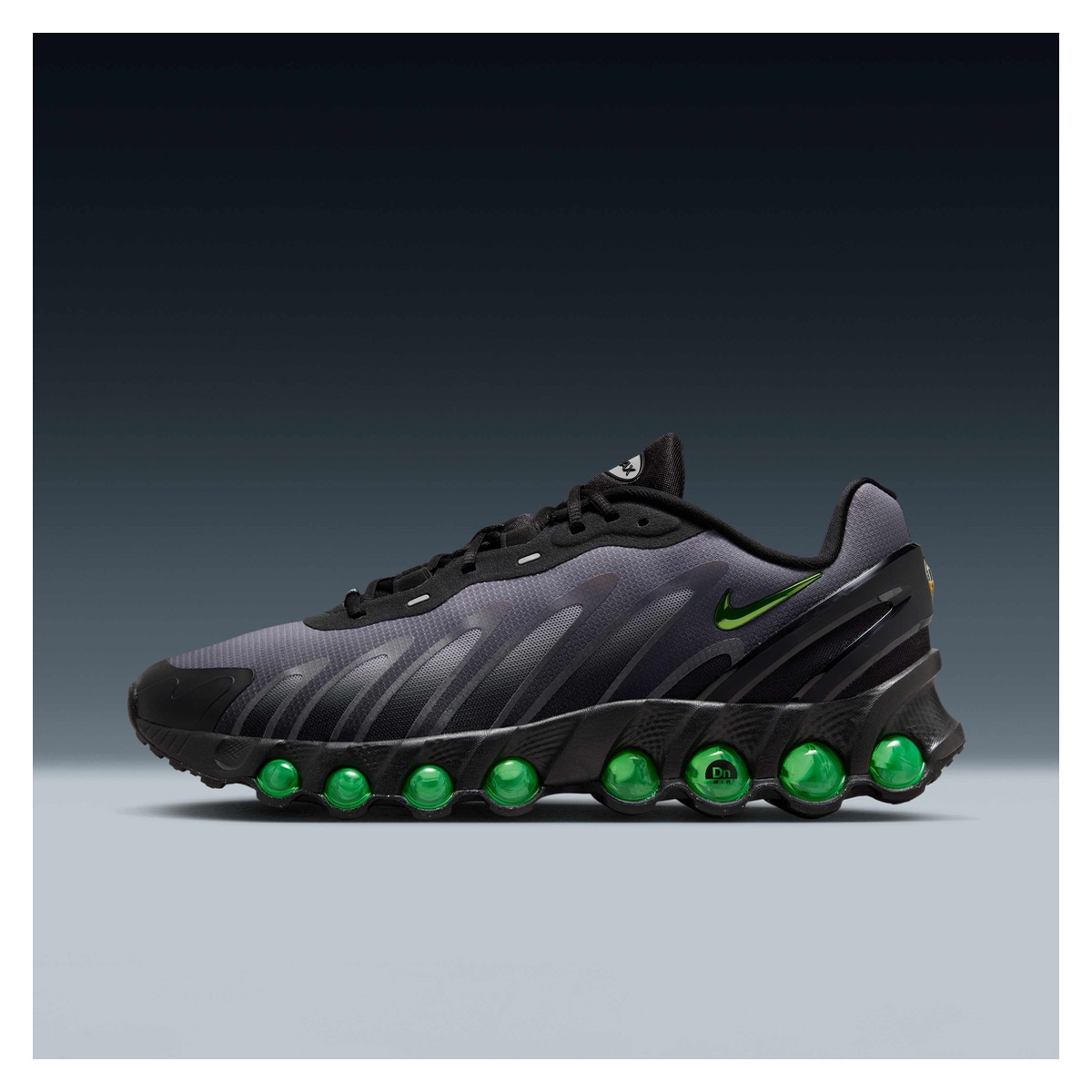 Nike, photo 4 of 4