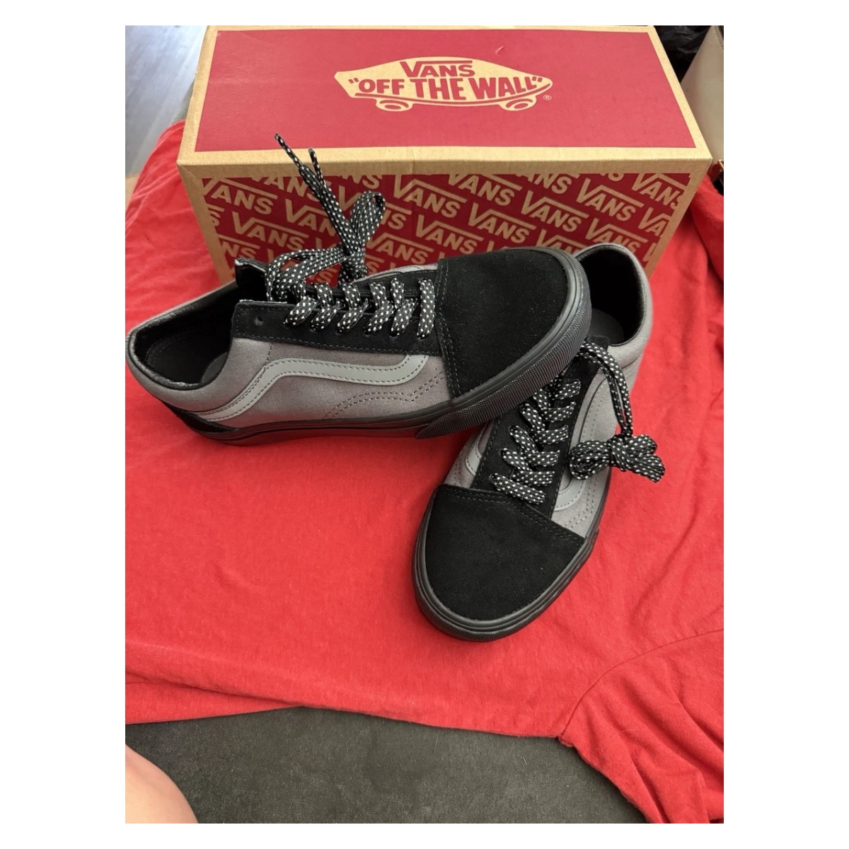 Vans, photo 4 of 4