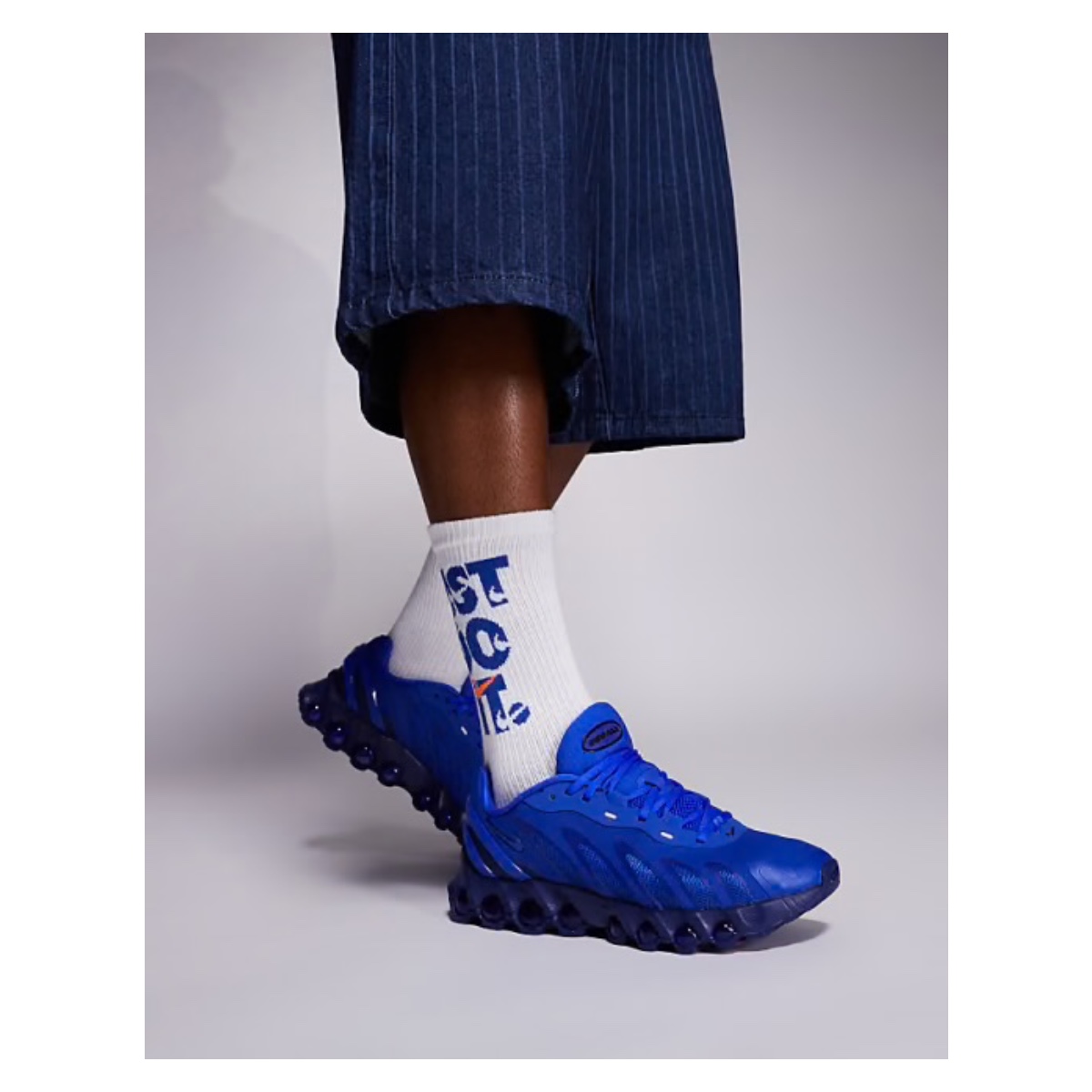 Nike, photo 3 of 5